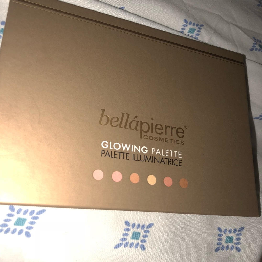 Bellápierre cosmetics glowing palette